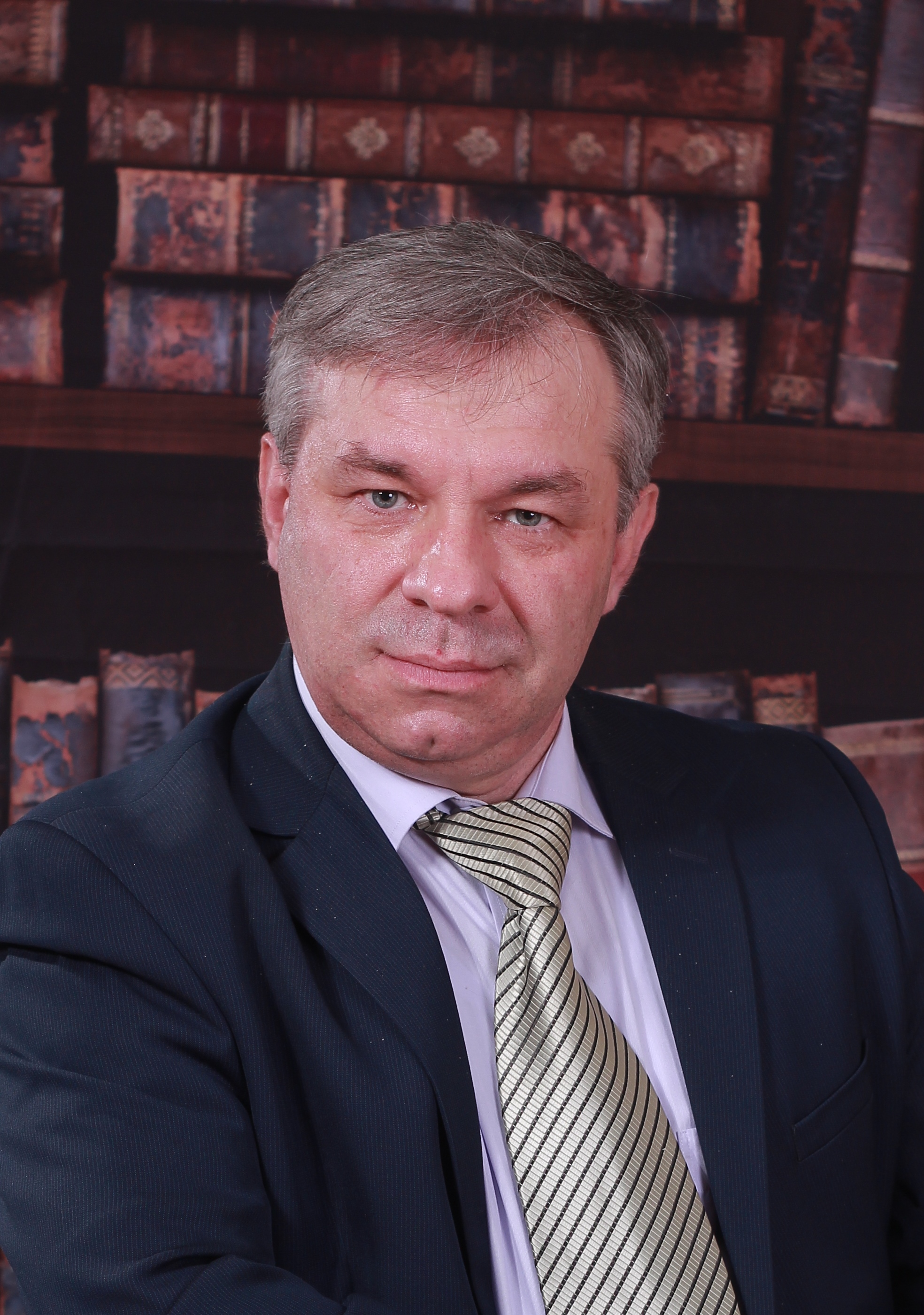 Плющенков Владимир Алексеевич.